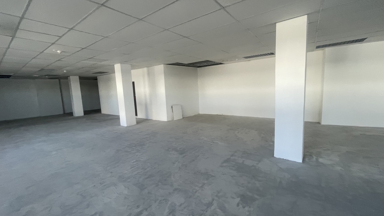 To Let commercial Property for Rent in Athlone Western Cape